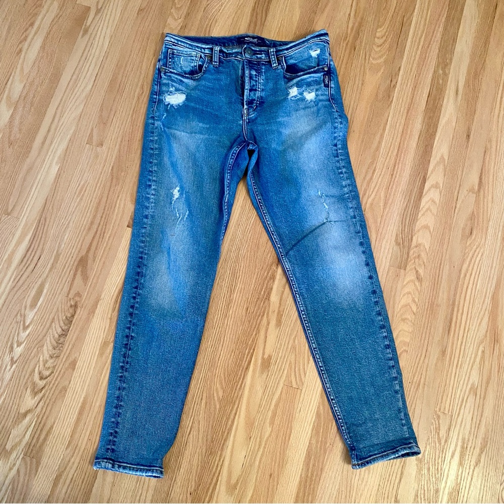 The Mom Jean - Silver Jeans High Waisted Distressed Button Fly size 29 length 27